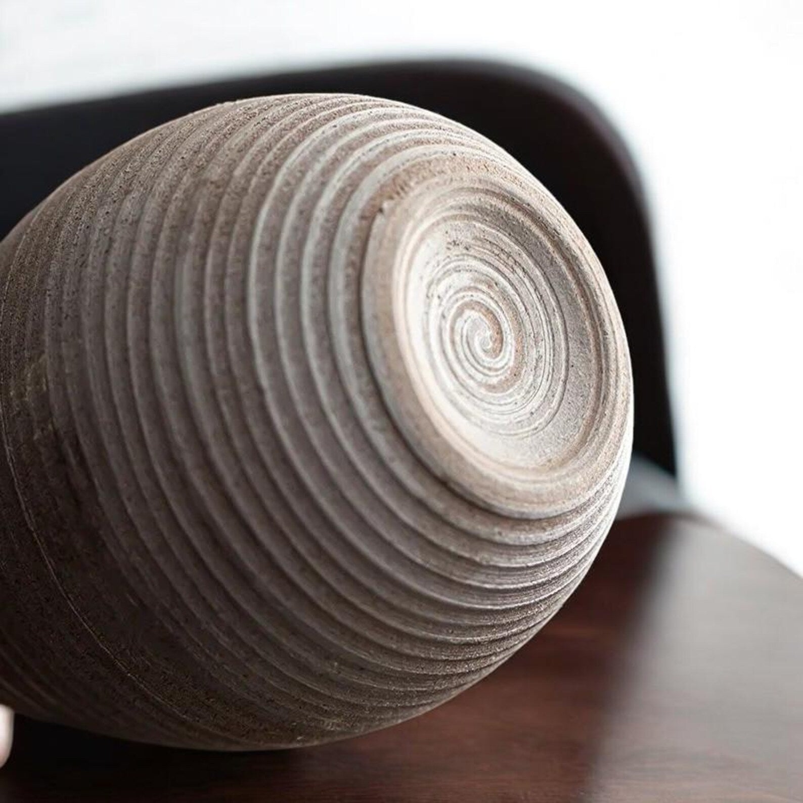 Vase en Céramique - NeoAntiqueVase™ - Bouteille Strié - Maison agréable